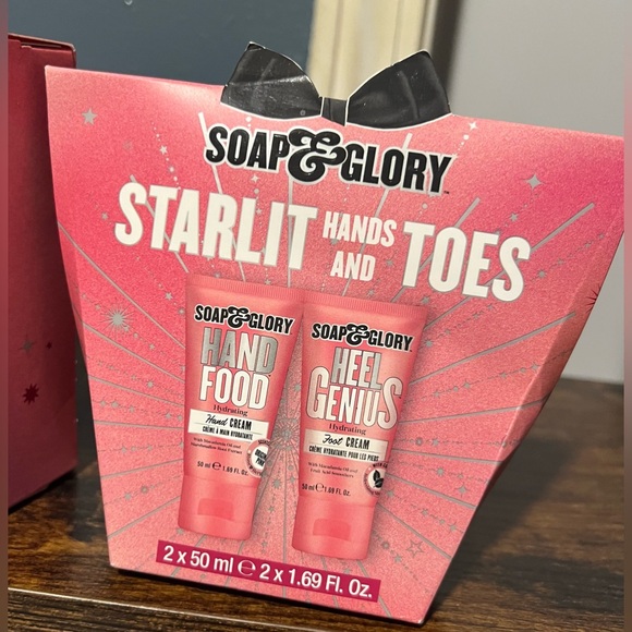 Soap & Glory Pink Like A Star & Starlit Hands & Toes Foot Cream Body Wash & More - Picture 3 of 6